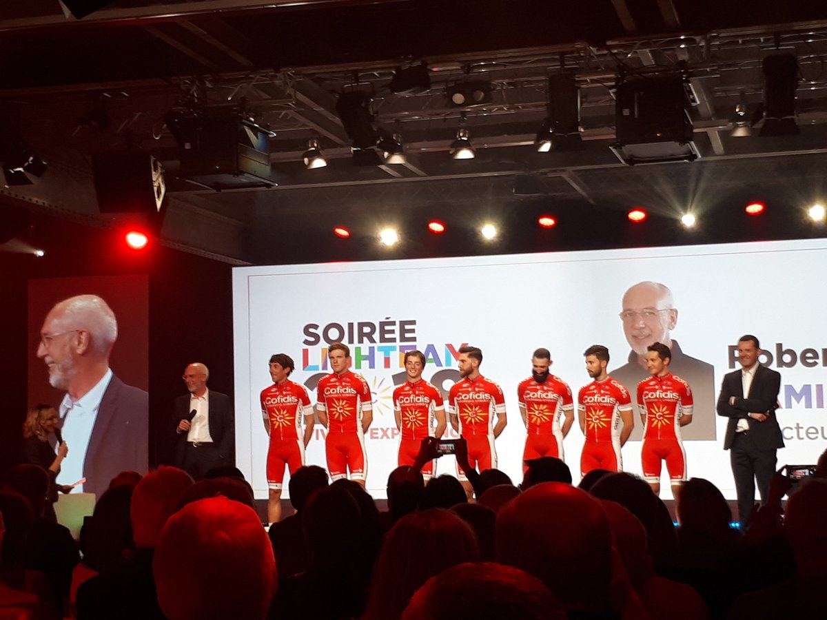 Deuxième groupe de coureurs présenté par @Damiani_Roberto avec @StephanRossetto @bert_bvl @victorlafay @LoicChetout @GeoffSoupe @BouhanniNacer et @JTurgis ! #cofidismyteam #lighteamcofidis