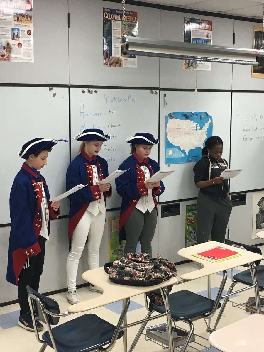 Reaganmiddleschool On Twitter 8th Grade Social Studies Students Dress Up As Patriots And Reenact A Yorktown Play From The Revolutionary War Gopurple Https T Co Nojlduglxq