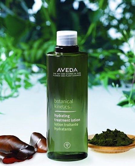 stephcrystalspa's tweet photo. Dry winter air wreaks havoc on our skin. Apply Aveda’s Hydrating Treatment Lotion before serums and moisturizers to prepare the skin to receive moisture. Come see me for your best skin ever! https://t.co/lGPcuTjIwq 770.993.0058 #aveda
#skincare
#bestskinever
#atlantaesthetician https://t.co/0ptQ80iFao
