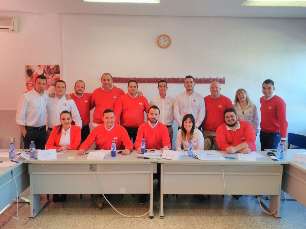 SdAyuso's tweet photo. LA FABRICA DEL CONOCIMIENTO NO PARA...
Trabajo en equipo! https://t.co/Wucongki72