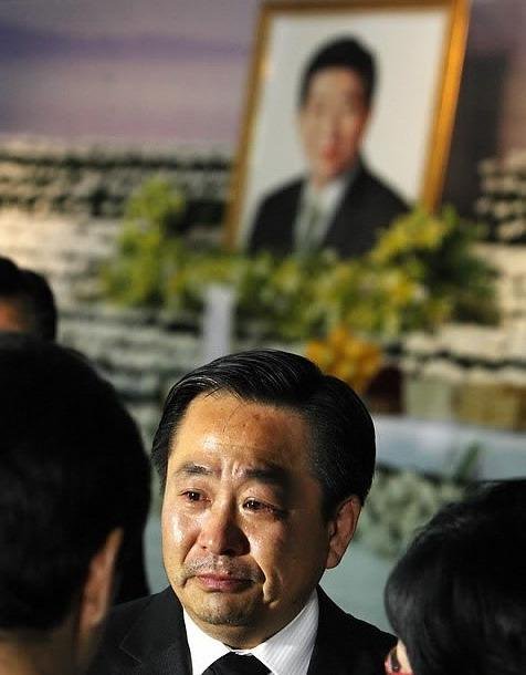 슬픔이 분노로 변할때....
"우리는 그들과 달라야 한다"