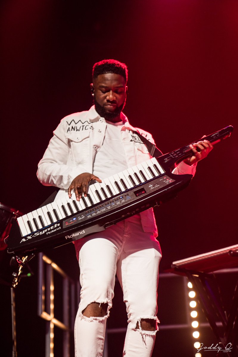 Compozers's tweet image. Stay #Compozed 😎....🎸+🎹