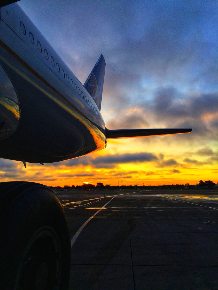 Out on the Ramp ensuring our aircraft and workers are safe. To top it off early departure and the sun rising to finish a great day on the Ramp in Dublin. @weareunited @ammyheathrow @mariobchicago @GallagherMarkT #whyiloveao