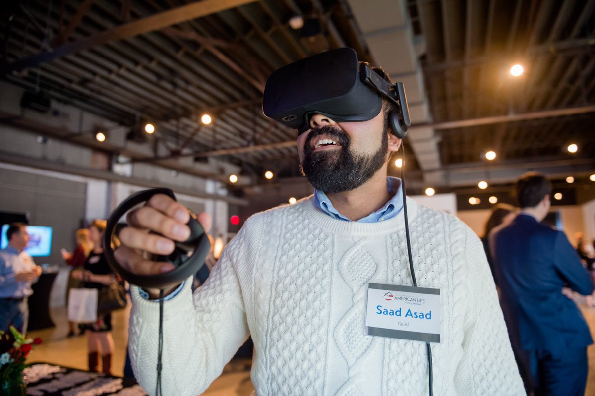 WalmartAction's tweet image. TY to our Store No. 8 team for sharing what's developing for #FutureofWork! @Quid tried out VR used in our Training Academies. #ConfonAmericanLife🇺🇸