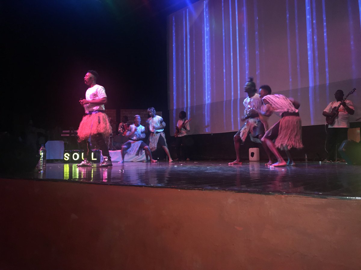 À l’instant au concert de <a href="/SoulBangs/">SOUL BANG’S</a> au <a href="/CCFG/">CCFG Credit Repair</a> à Conakry. <a href="/espacefm_gn/">Espace FM Guinée ( EUROPE )</a> <a href="/espaceTV_gn/">Espace TV Guinée ( Europe )</a>