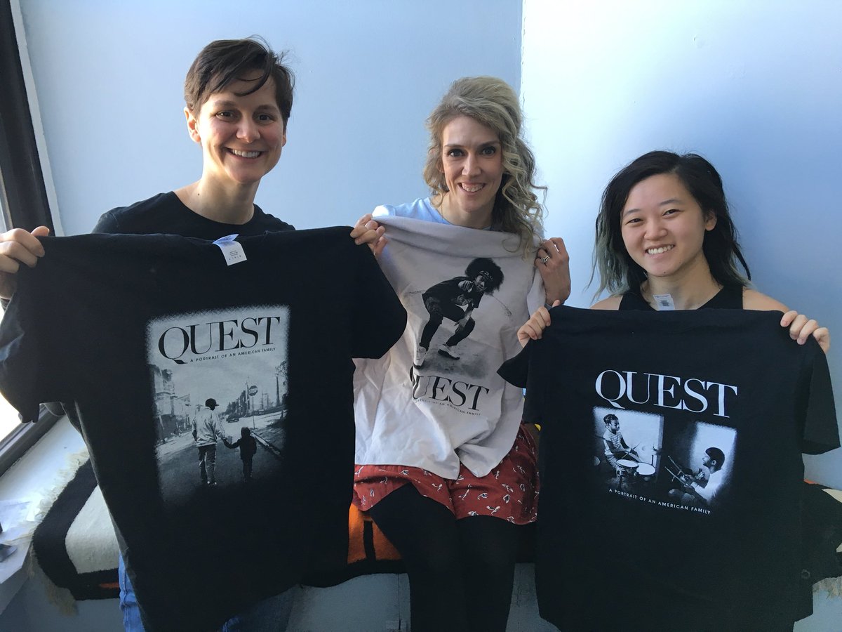 truefalse's tweet photo. A gift from @questthedoc arrived and we’re all smiles. https://t.co/wjkix8JTCQ