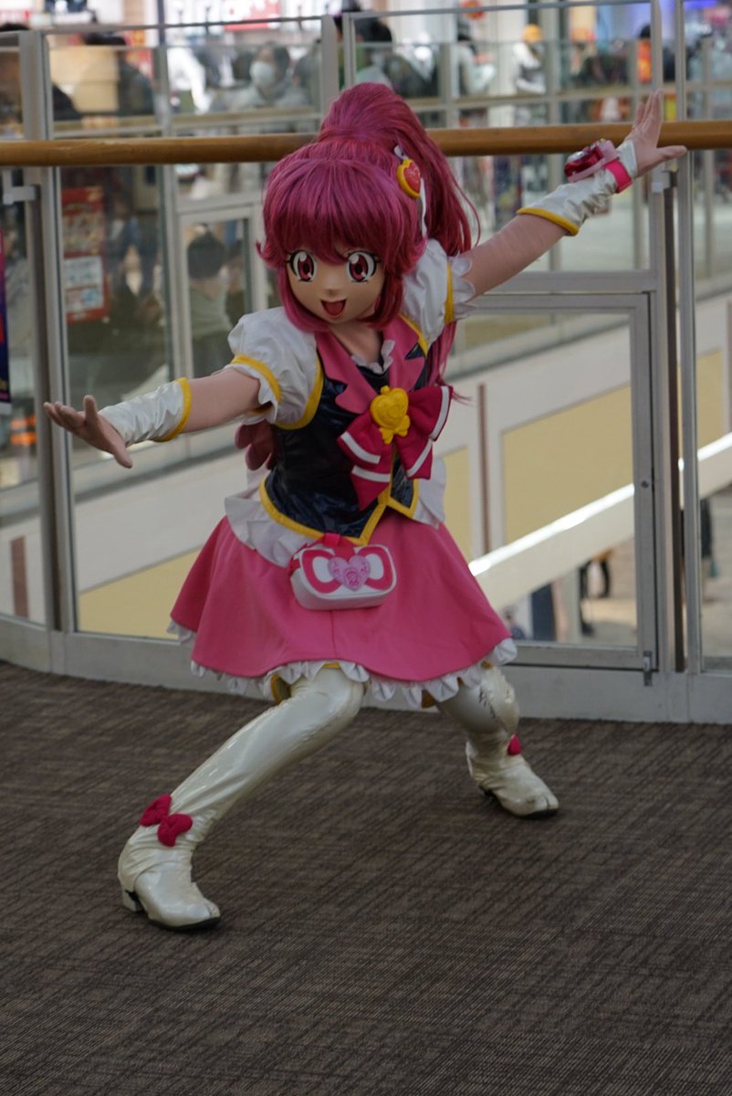 なかけん A Twitteren 何でリョーイケさんがプリキュアの握手 撮影会に行くんですかww 年始のイオンモール千葉ニュータウンじゃないんですからww