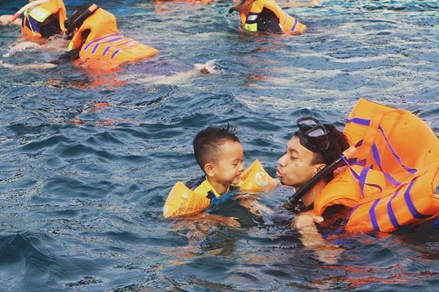 Snorkeling bersama Ayah ift.tt/2EYzxeZ