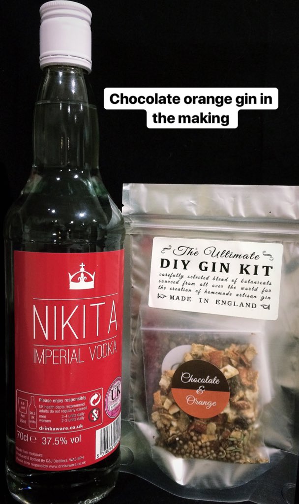 LittleFlinks's tweet image. Does this count as crafting? 🤔 #gin #craftgin #makinggin #chocolateorange #cheapvodka