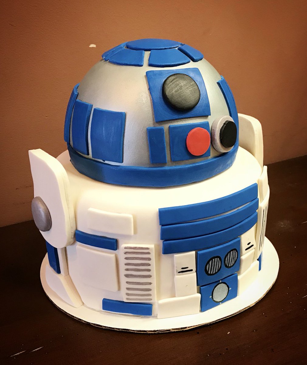 r2d2 birthday cake
