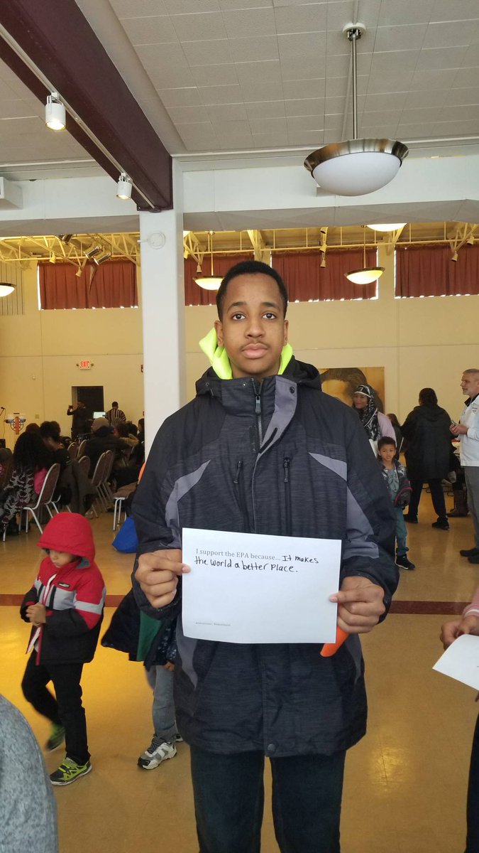 Consult_Chad's tweet photo. It's with great excitement and joy to see these young people express themselves in support of the #EPA @OhioSierraClub
#DefendEPA #KingArtsComplex #defendClimate https://t.co/vA73tNVej1