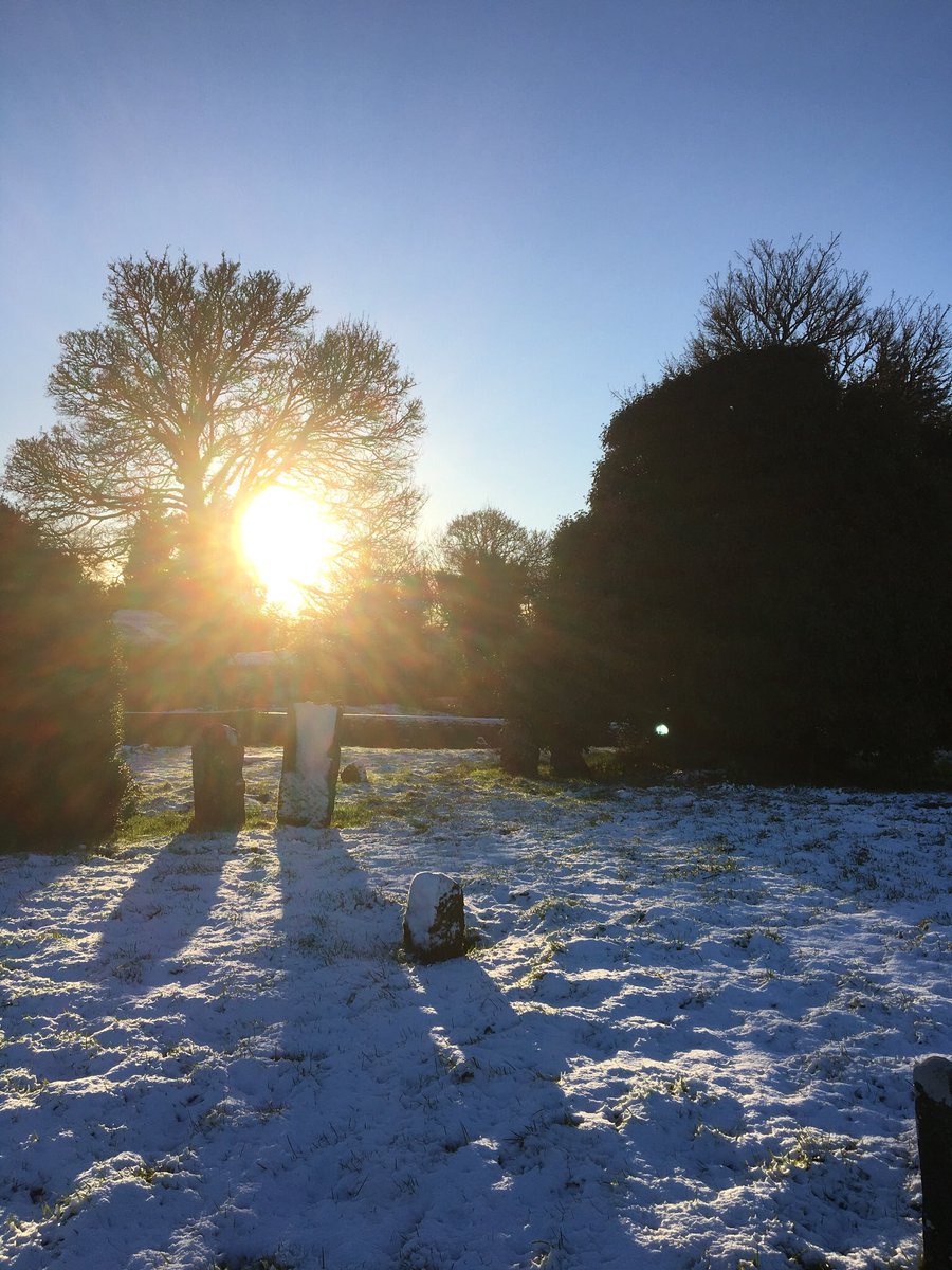 Jules_hatton's tweet photo. #lovelyleitrim @LeitrimToday #drumcong #kiltubridfaminegraveyard #leitrim #beautiful ❤️ https://t.co/9KpiuBHSvV