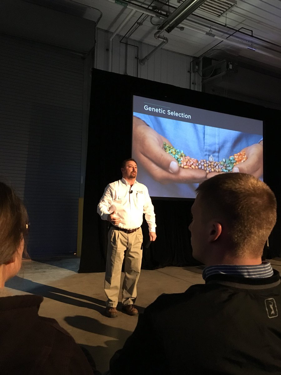 jake_heeren's tweet photo. Always great hearing @JWebsterAg talk #agronomy and #multigenetic planting @precision_plant #ppwinterconference2018 #placementiskey https://t.co/mWrRVNDflr