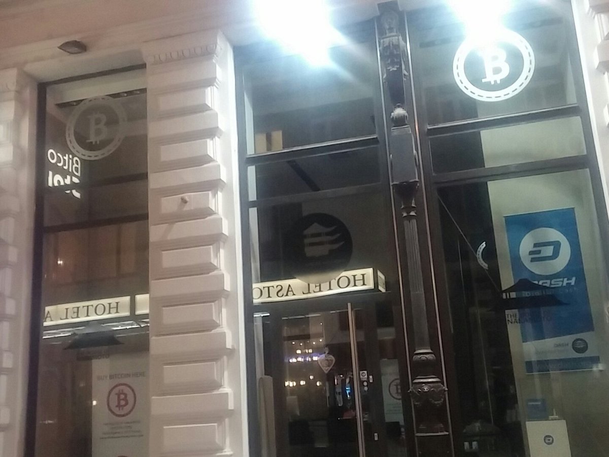 Pelk90's tweet photo. Bitcoin Store Vienna #bitcoin #Vienna #BTC https://t.co/5sY19by88U