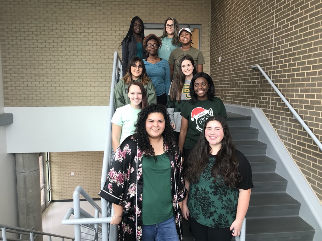 HOSA Week was a success!! #substanceabuseawareness #scrubsday #cureMSD #MSDChallenge #depressionawareness ❤️💖💚 #area5islive