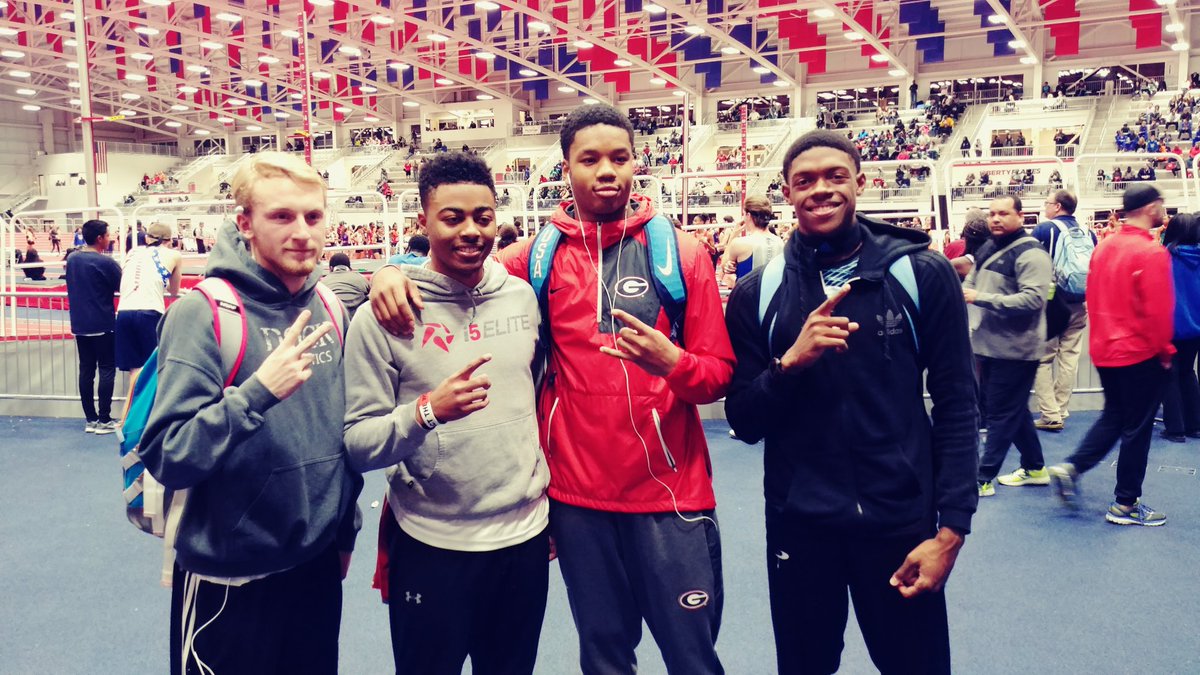 MAVERIC_Coach's tweet photo. The future of US Track and Field https://t.co/8HFabKHX7v