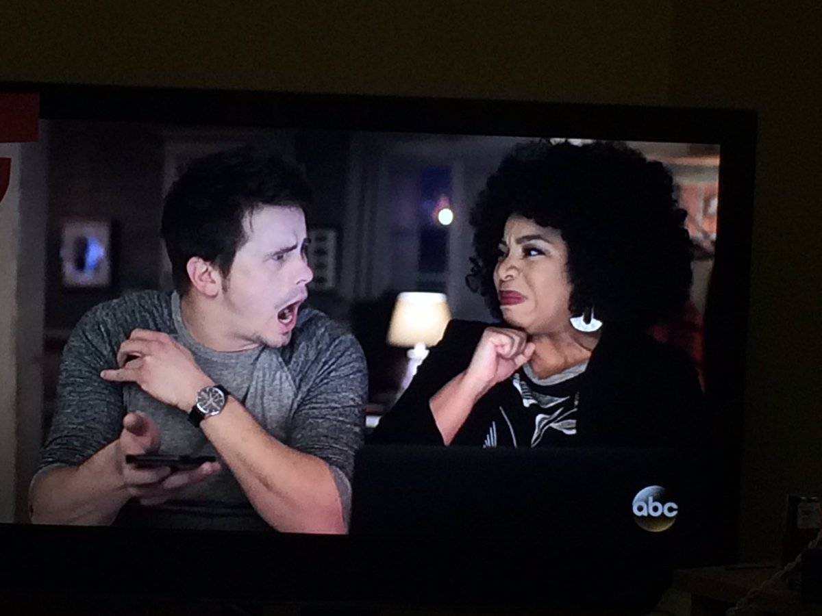jmnieves7's tweet photo. Paused at the perfect time... #KevinProbably @JasonRitter @kimberlyhebert @KevinProbably https://t.co/ERoPtadJnA