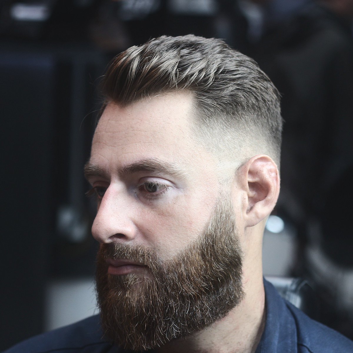 Saber interpretar lo que nos dice nuestro cliente, no solo con sus palabras sino con su estilo y forma de ser. Para luego poder convertir eso en el corte de pelo que él necesita y lo hace sentir bien. Ese es nuestro trabajo. 
* POR CAPACITACIONES  ESCRIBIRNOS AL +598 99 293 260*