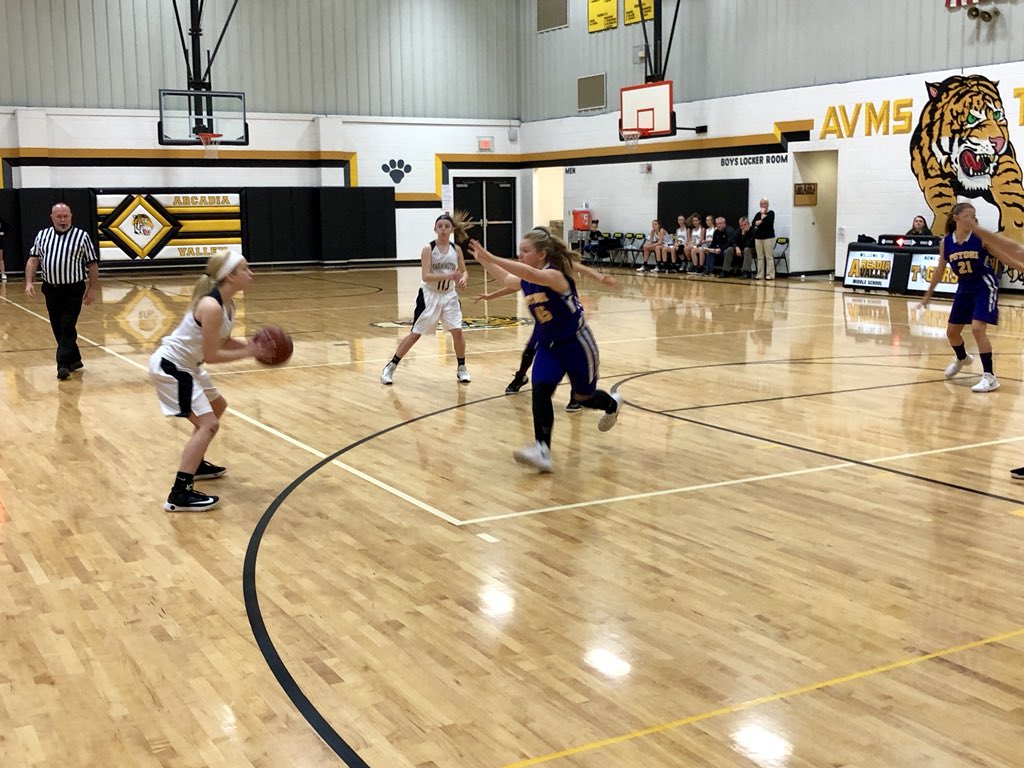 FmsKnights1's tweet photo. 7th grade conference champs, conference tournament champs and an undefeated season. Way to go girls #TheKnightWay https://t.co/BwhJ403JIz