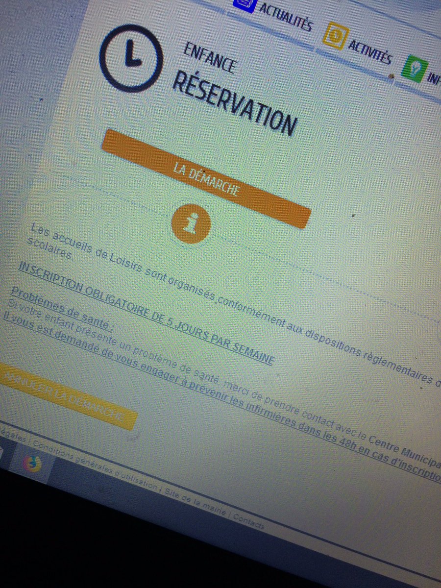 des_marques's tweet photo. Passer 2 heures à checker le site de la mairie pour ne pas rater l inscription au centre aéré pour les prochaines vacances de mon fiston #cacestfait #vismaviedemaman #jeveuxdormir https://t.co/ixWbPTuzaB