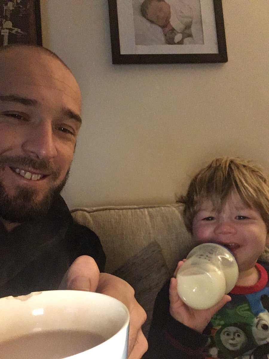 deanallison31's tweet photo. Another early start with this one!!! #nosleep #DaddiesWithTheirKids #earlymornings https://t.co/Ubtfez7eYJ