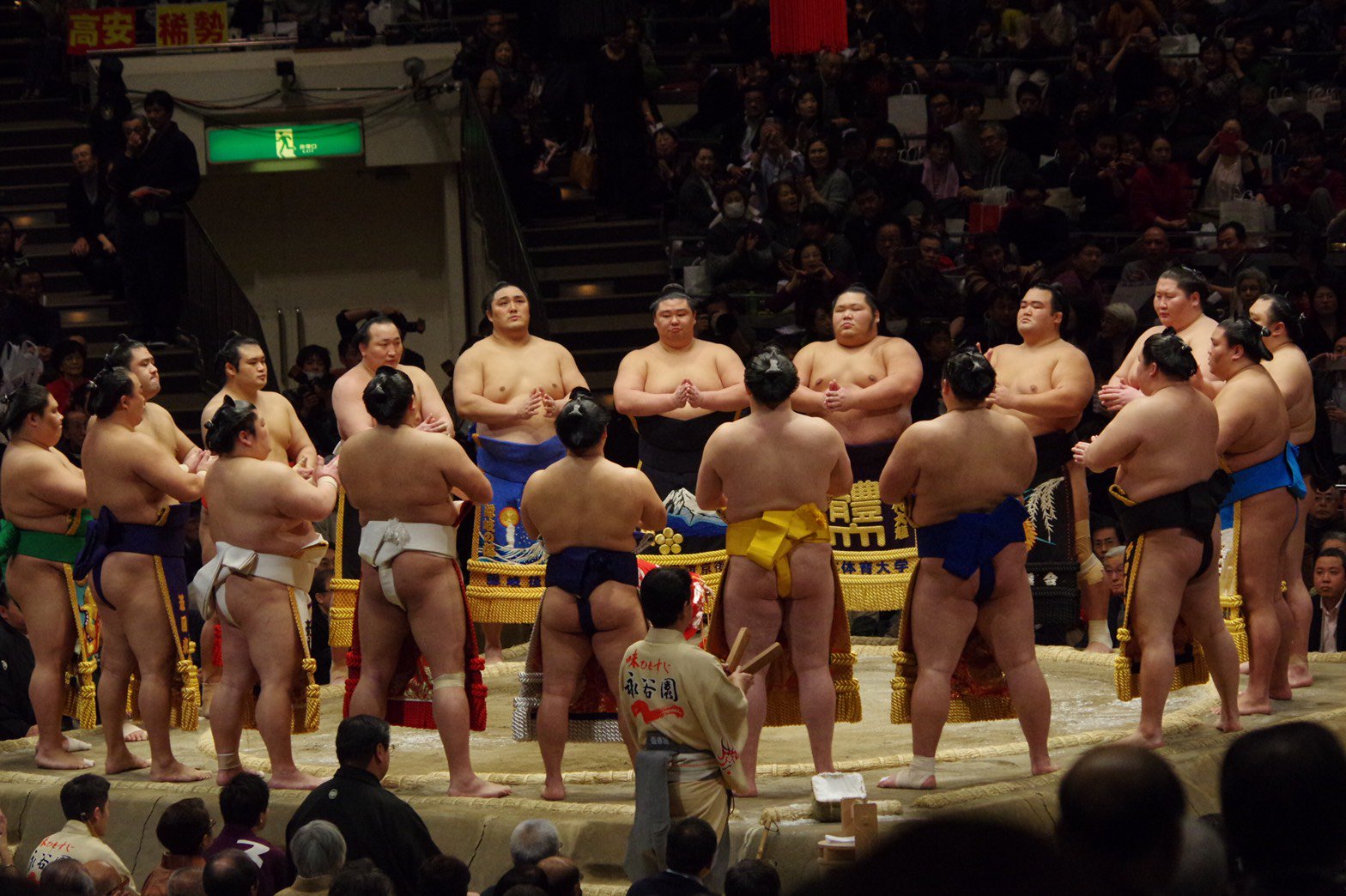 DT93bkUU8AUy7DV.jpg:large