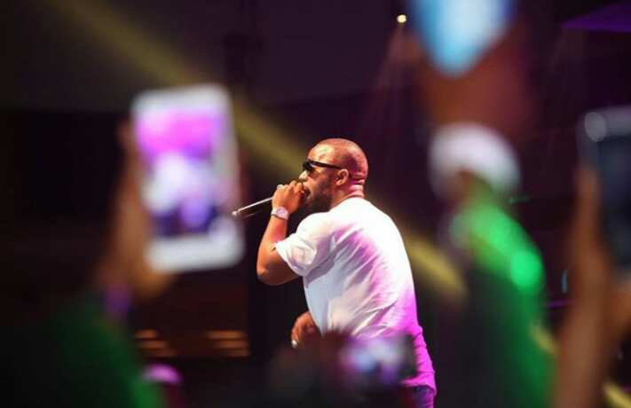 SOUNDCITYtv's tweet photo. "While Nigerian artistes had a good outing at the show, South African rappers EMTee and Cassper Nyovest, and Ghanaian act Sarkodie who took home the Best Collaboration Award... his collaborative effort with Runtown didn’t fail to excite the audience." #SoundcityMVP #Review https://t.co/DZDVv9XU8j