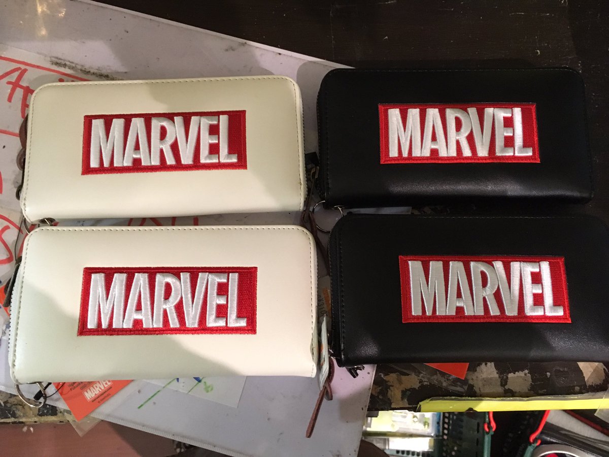 ヴィレッジヴァンガードあまキュー 欠品していた Marvelの合皮長財布が 入荷しました 人気商品の為すぐ売れ切れる 可能性大です お早めに Marvel 財布 ヴィレッジヴァンガード ヴィレヴァン