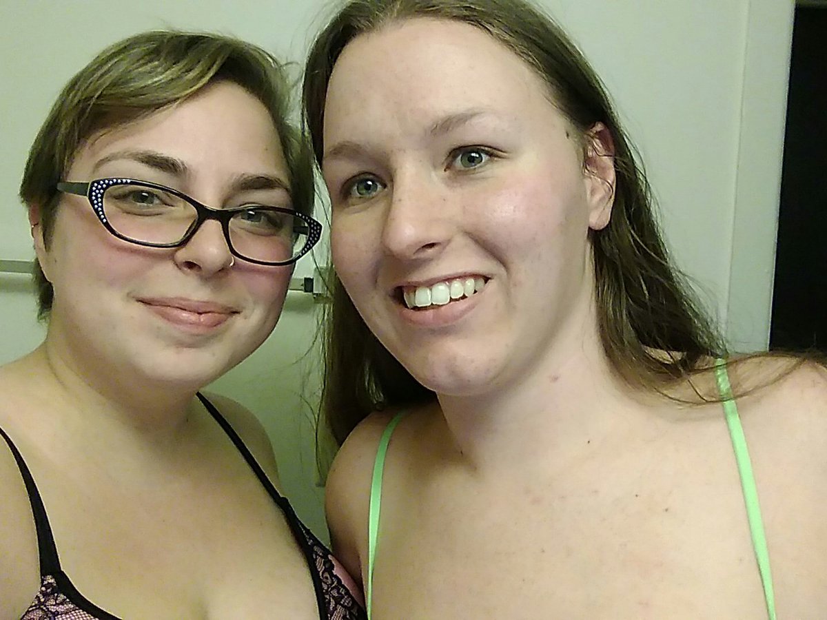 messymadams's tweet photo. Mellisa and Ruby ready to rock it. #InitiationTime #RubyNesque https://t.co/t8RvG1iTzE