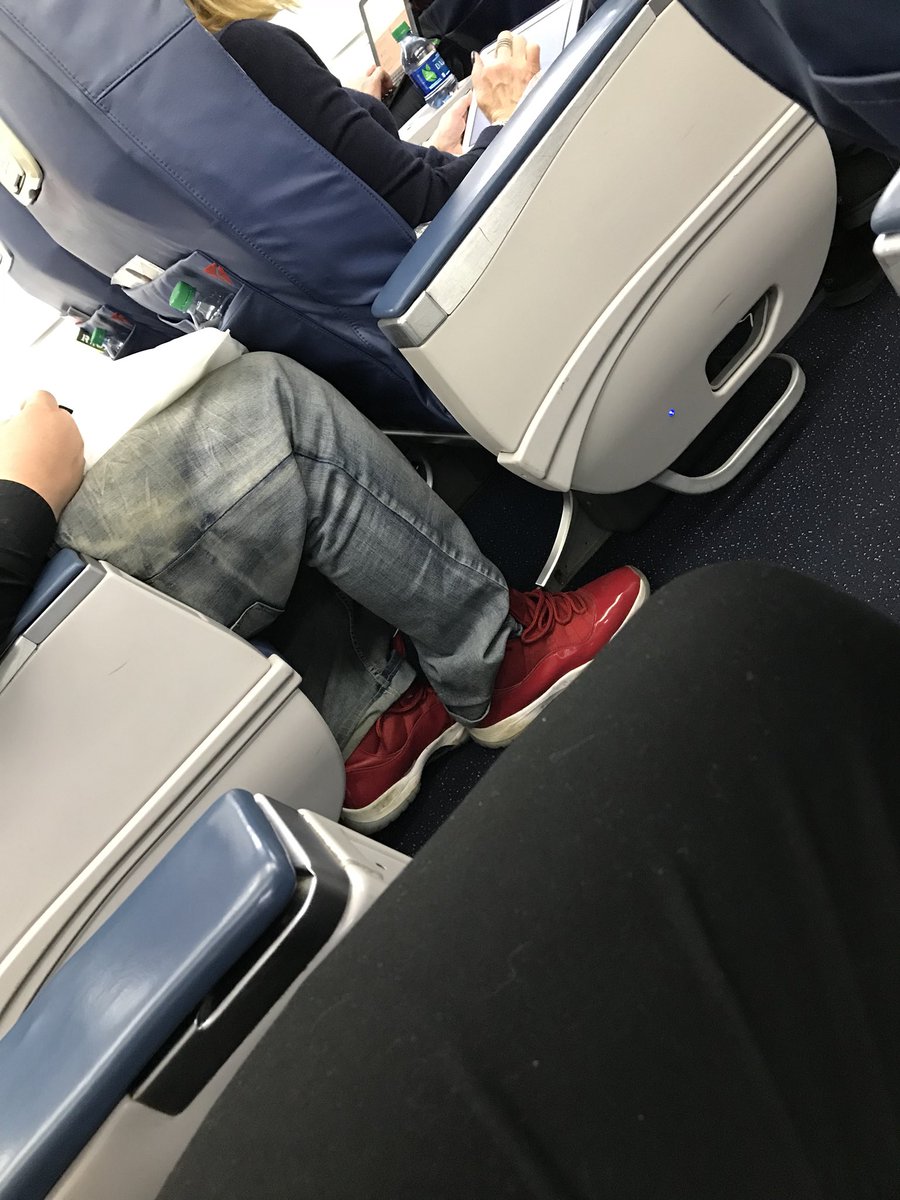 PatMcAfeeShow's tweet image. This is Hipster’s bladder’s worst nightmare