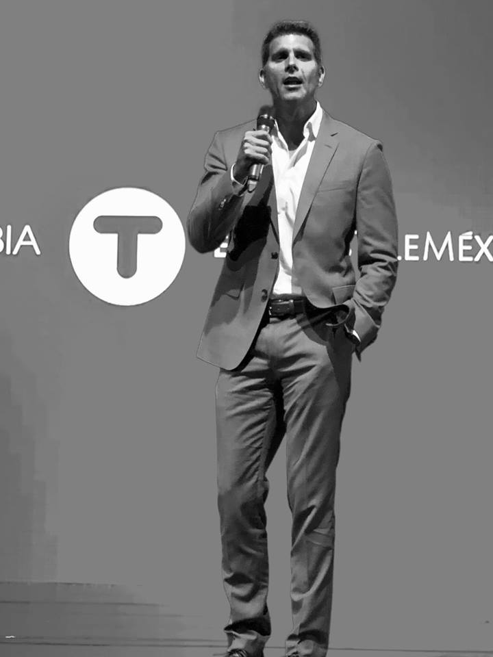 ChrisMeierFCRU's tweet photo. #FOTO #NATPE2018 Christian Meier @oliverdog presentando la serie '#ElGenera' de #FOX #SomosFox #NATPEMiami @FOXPremiumLat 16/01/2018
Vía @todotvnews ▶️ https://t.co/1FFSIxy1XM #ChristianMeier https://t.co/TUq5Uw1ciU