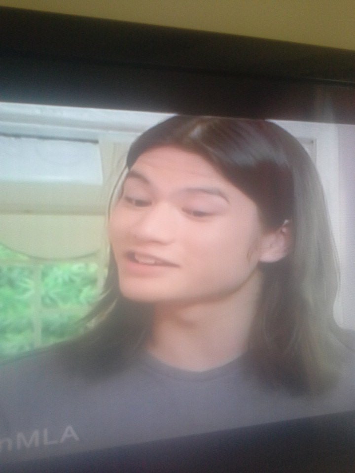 Vi62321199's tweet photo. Effective si @gilcuerva sa taglish role, natural ang dating.
#GilTheaInMLA
@gilcuerva
@IraLesaca
@Gil4ever0821 https://t.co/uXq7EOx9Tp
