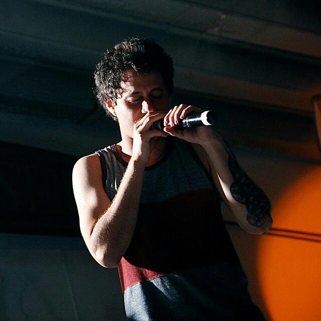 AsuuuueR's tweet photo. 3años sin canserbero 

@eterno_Tyrone https://t.co/nf1rB0zb3M