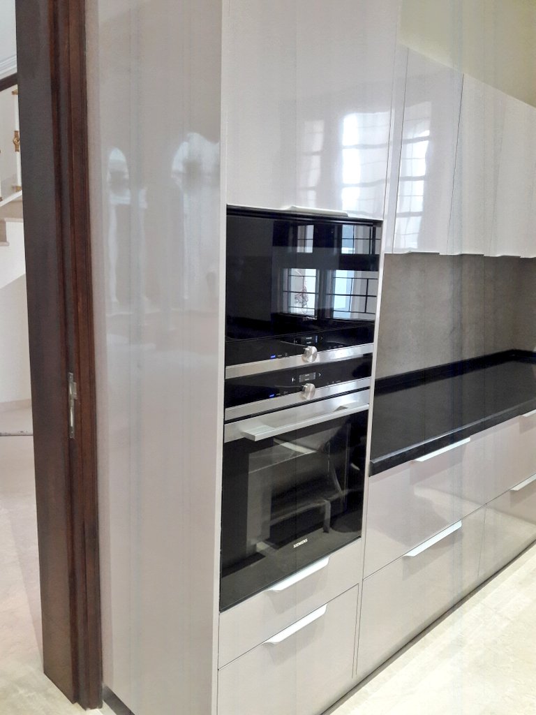 Aeleekitchens's tweet photo. #aeleekitchens #modularkitchen #kitcheninterior #kitchendecor #interiordesign #beautyful #amazingspaces #hafele #heartofhome https://t.co/VMUwNJ3ACp