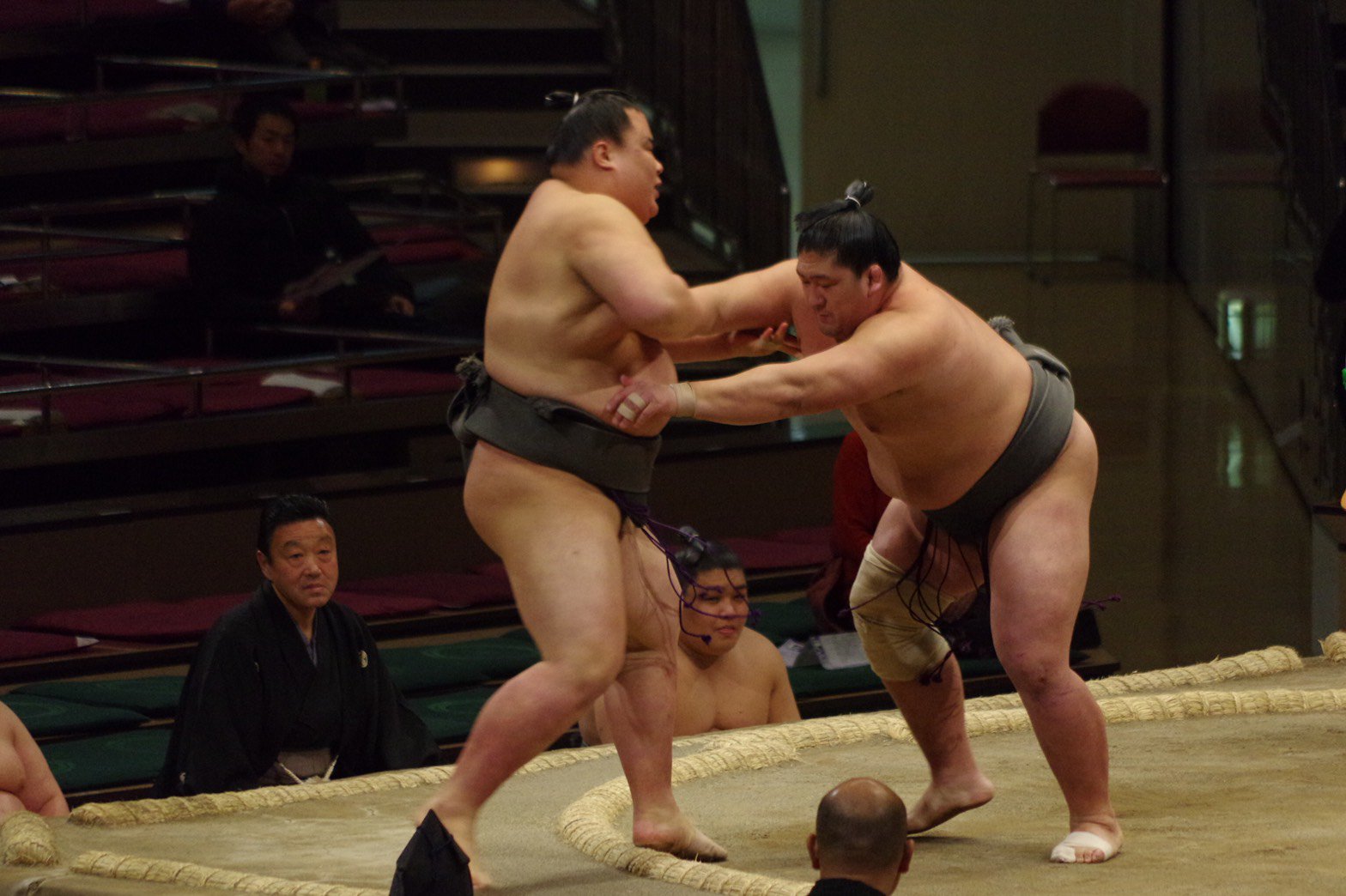 DT9PBHVX0AAFq48.jpg:large