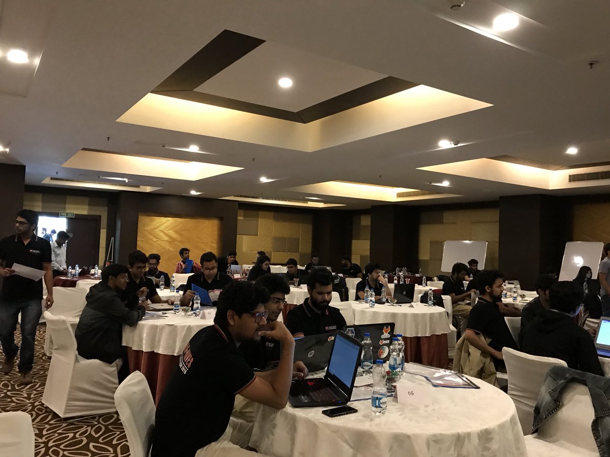 shar_tweets's tweet photo. The ground is set for #SGGSCHackathon ‘Brainwaves’ #SGGSC @SG_InsideIT #Coding #Hackathon @SSushantika @JasminIgnatius @edemouli @robinsamee @AureRobin https://t.co/M1UTlqe9LQ