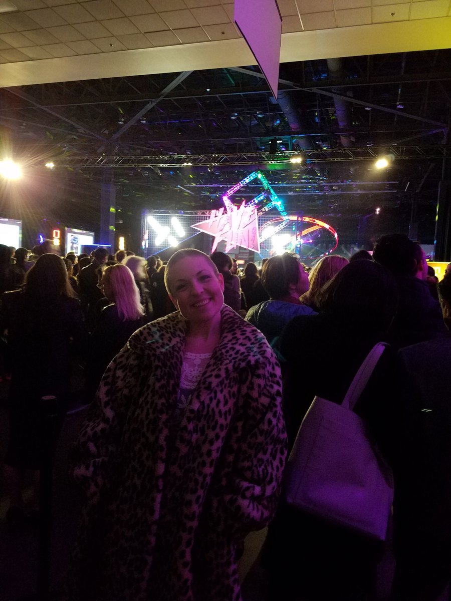 BigMommaHess's tweet photo. Amazon post holiday Party! #BePeculiar #Amazon #AmazonParty #Extra https://t.co/sWp8PopmXd
