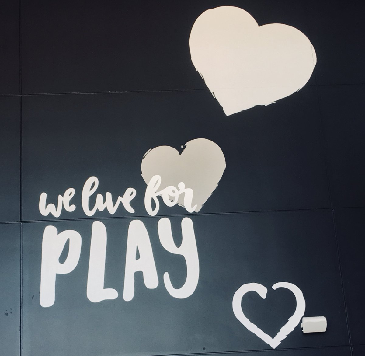 MoelocoFlipFlop's tweet image. We live for play, weekends, weekdays, every day! Hope you are enjoying your day! #moeloco #dreamcrazy#good4yoursole