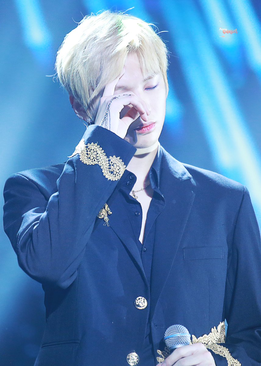 puppydaniel1210's tweet photo. 180119 말레이시아 팬미팅 #강다니엘 #워너원 …………헐ㅠㅠㅠㅠㅠㅠ https://t.co/s3hp8d82RA