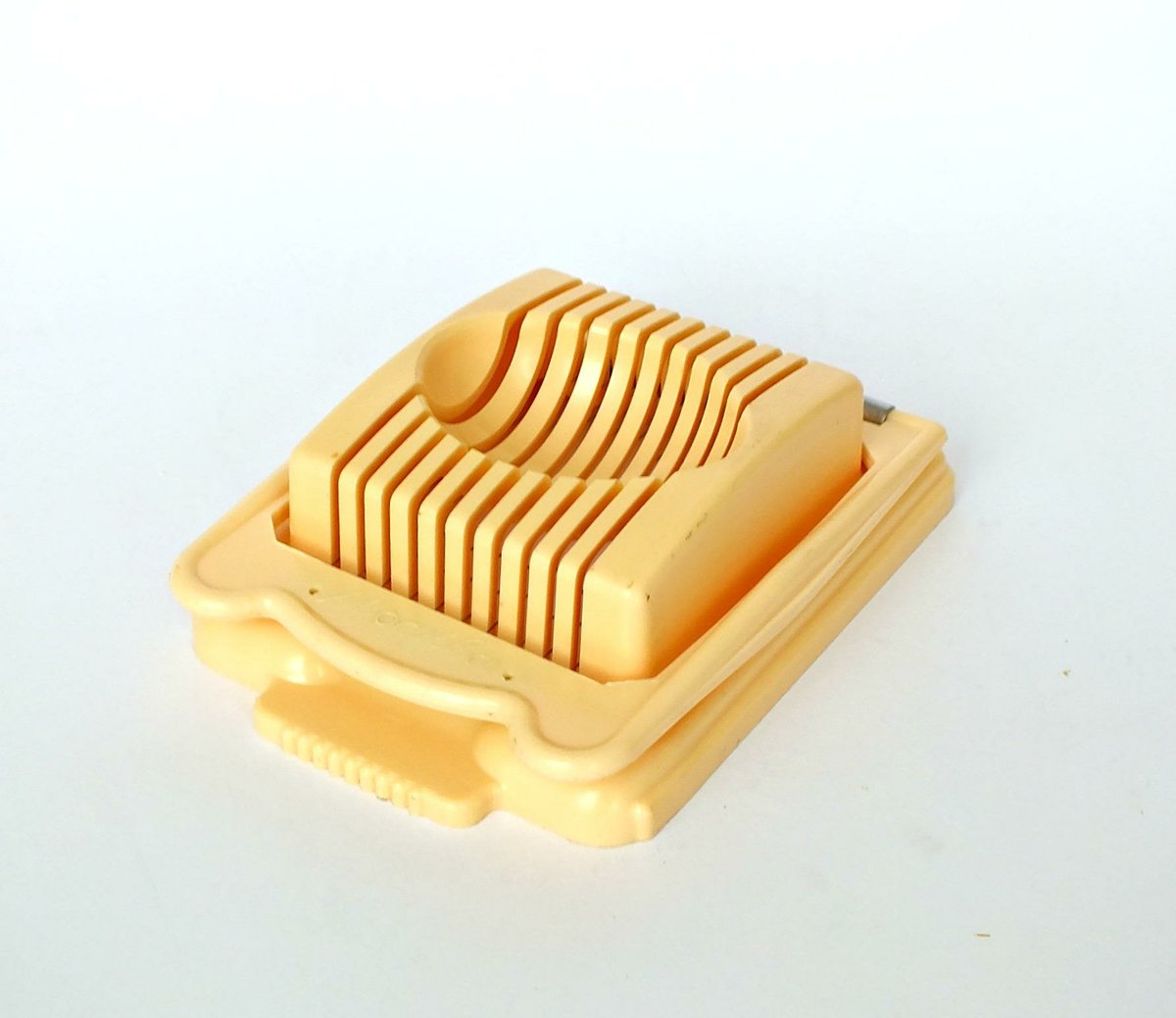 ussrvintage's tweet image. Excited to share the latest addition to my #etsy shop: Vintage Egg Cutter. Ivory Plastic Egg Slice. Small Russian Egg Cutter Moscow. Soviet Egg Cutter 80s. Cutting Kitchen Tool. Kitchen Utensil. #housewarming #eggcutter etsy.me/2mSGw1X