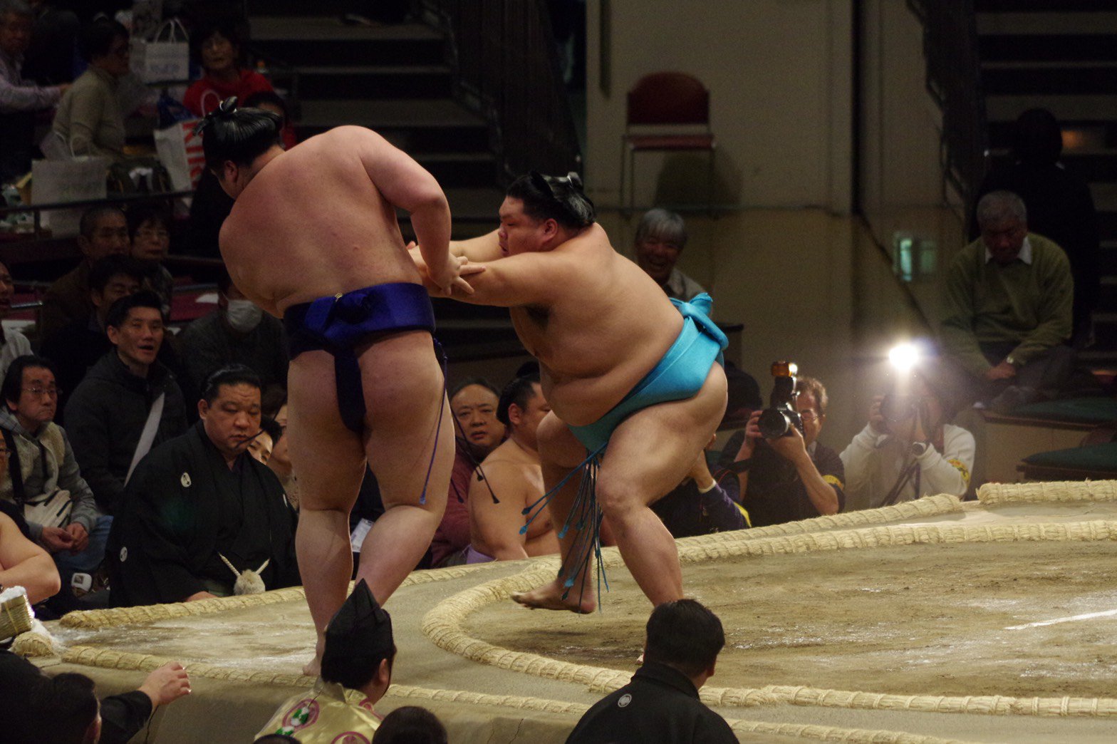 DT9w7w3U8AEFJQt.jpg:large