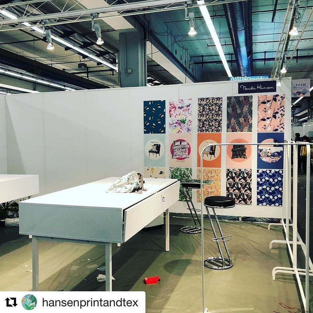 albaquirky_'s tweet photo. Exciting to see the booth taking shape at Heimtextil!👌Wishing everyone a great show! ...
#Repost @hansenprintandtex #boothconstruction #heimtextil2018 #designhall @heimtextil https://t.co/AzUXpT2LM5 https://t.co/E2METsKwDs