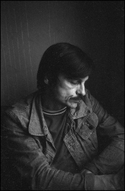Never try to convey your idea to the audience - it is a thankless and senseless task. Show them life, and they’ll find within themselves the means to assess and appreciate it.

- Andrei Tarkovsky