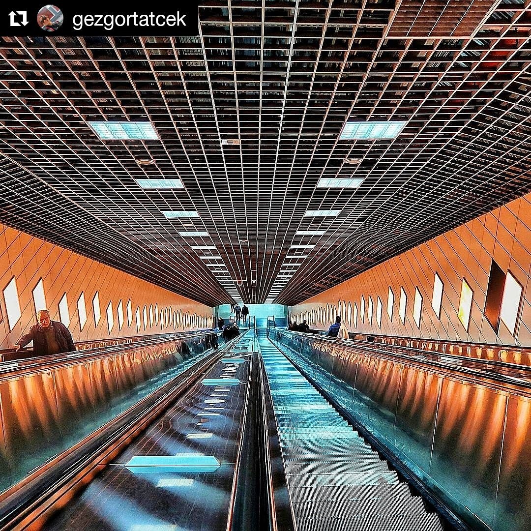 Tüm yolcularımıza #güzelbirhaftasonudileriz. 
#TCDDTaşımacılık #UDHB #Marmaray