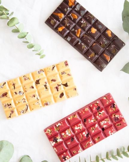 🍞 ¡Las tabletas de <a href="/triticumbread/">triticumbreadlovers</a> para El Rebost De La Juliette! 🍫
10 variedades y aquí va 1 ejemplo: Inspiration fresa @Valrhona , granola, arándanos y yogur
<a href="/xeviramon/">Xevi Ramon</a>