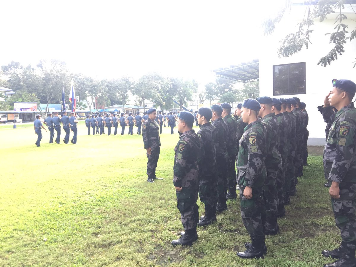 PscRpsb6's tweet photo. #602ndMC #RMFB6
#MondayFlagRaising
#ConsolidationofPersonnel

@pnp_rpsb6 @pnp_rpcrdpro6 https://t.co/pT7O5q8GBe