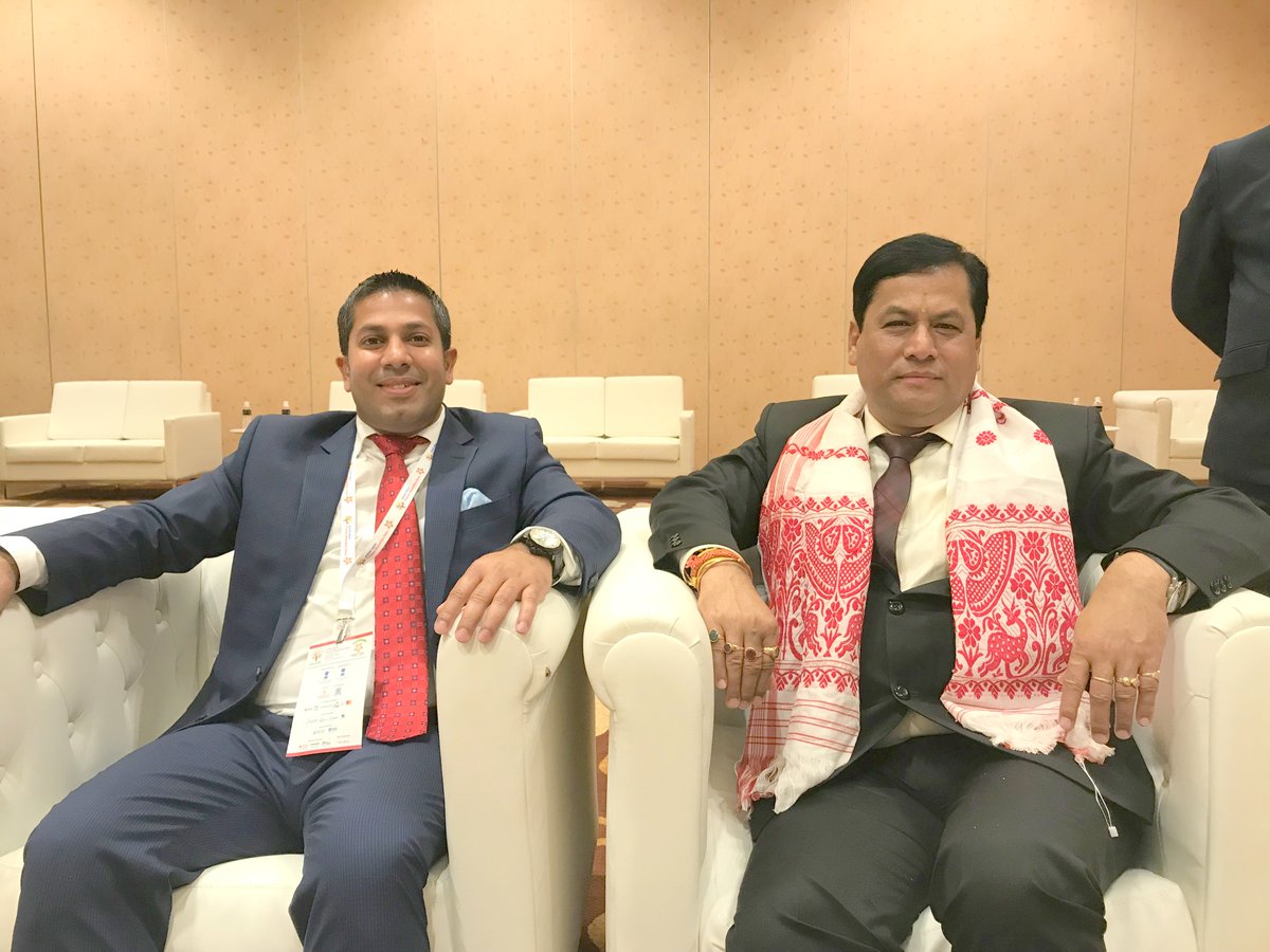 Soukthavy_Ch's tweet photo. Honoured and humbled to share a moment with H.E. Shri. Sarbananda Sonowal Ji, Hon’ble Chief Minister of Assam, India at #PravasiBharatiyaDivas #marinabaysands #Singapore #AIBC #PBD2018 #PBDSingapore #PravasiBhartiyaDivasSingapore #ASEAN #India https://t.co/ntxvXvuyO8