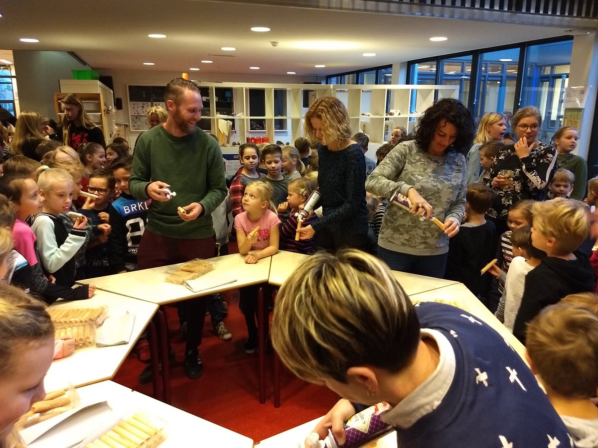We wensen elkaar een gelukkig en gezond 2018!