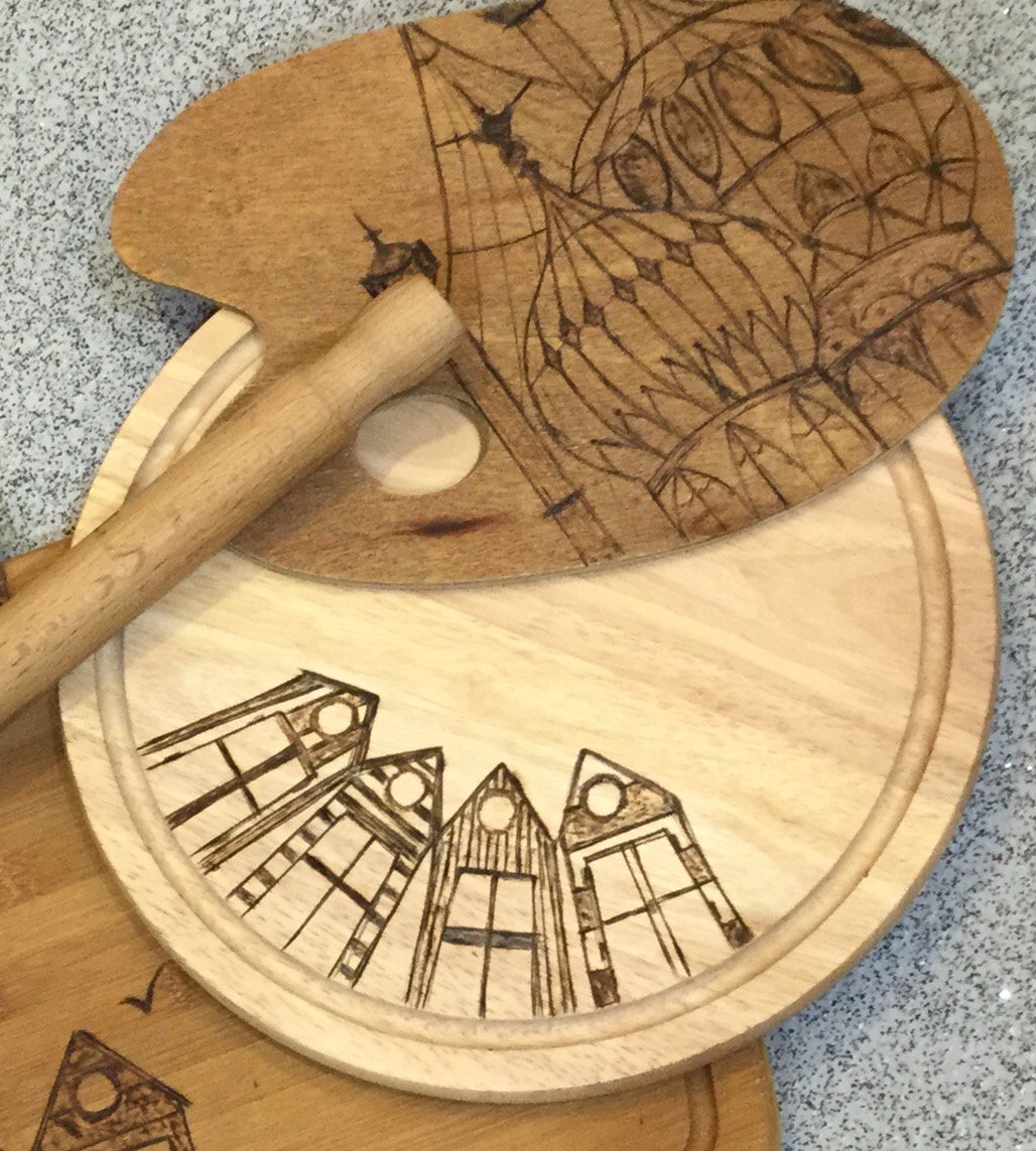 Fancy trying something new this year? Frederique Bailey will be offering taster sessions and workshops on the ancient art of pyrographing. Read more on our blog!
#pyrography #brightonart #brightonartist #pyrographing #pokerwork #trysomethingnew