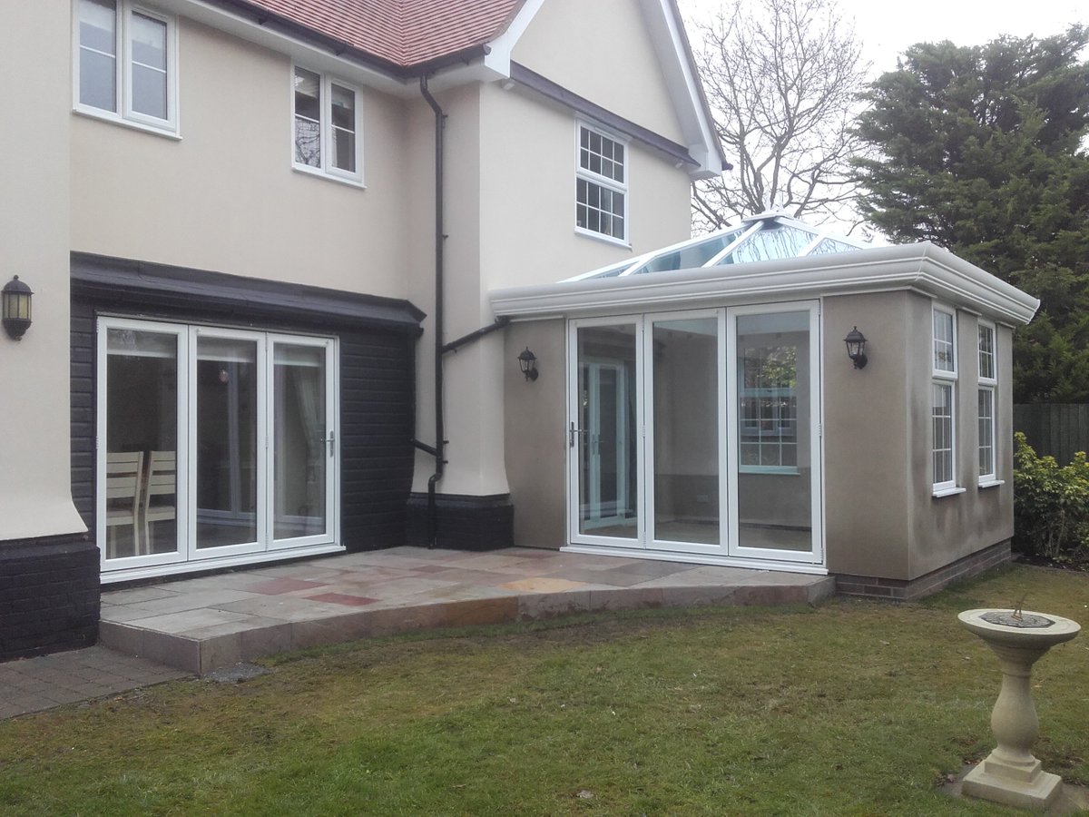diamondwindow84's tweet photo. Brilliant Orangery completed just before Christmas, looking great with the high line gutter system!!!! More photos to follow once it has been painted. Great job! https://t.co/tMmwFRitWu